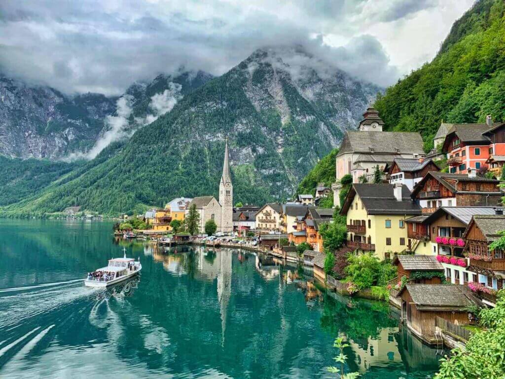 Hallstatt - the most famous viewpoint in Austria!