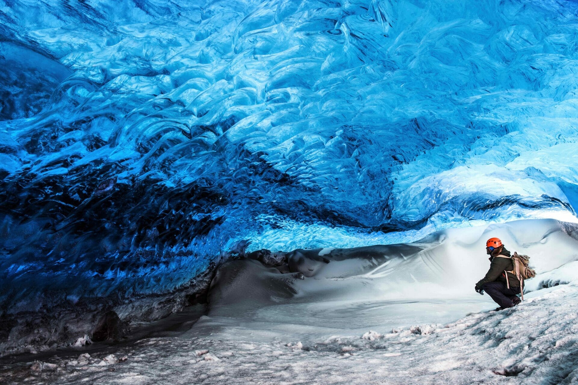 glacier ice cave of iceland 2021 08 26 18 27 06 utc