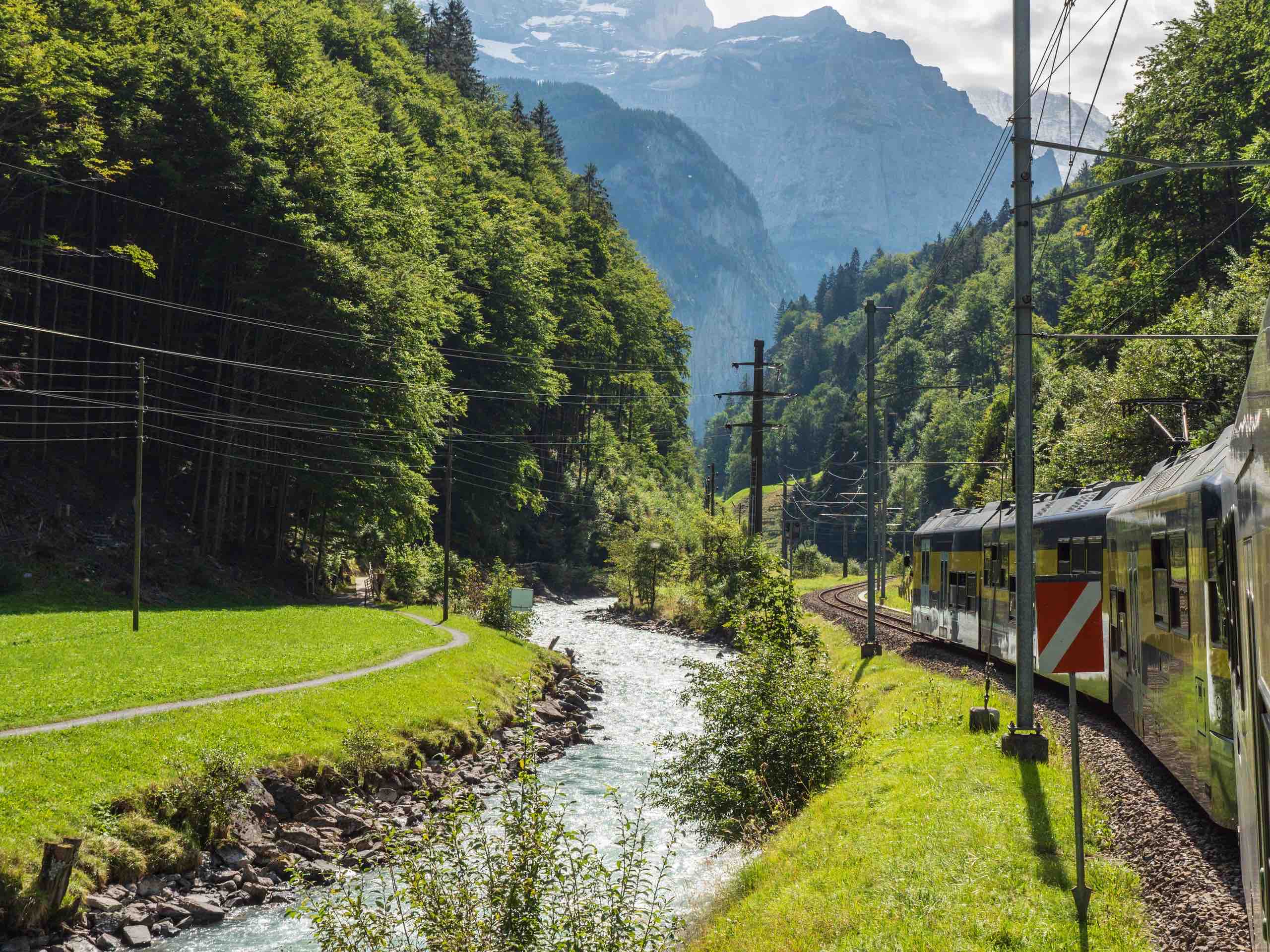 how to get around Switzerland