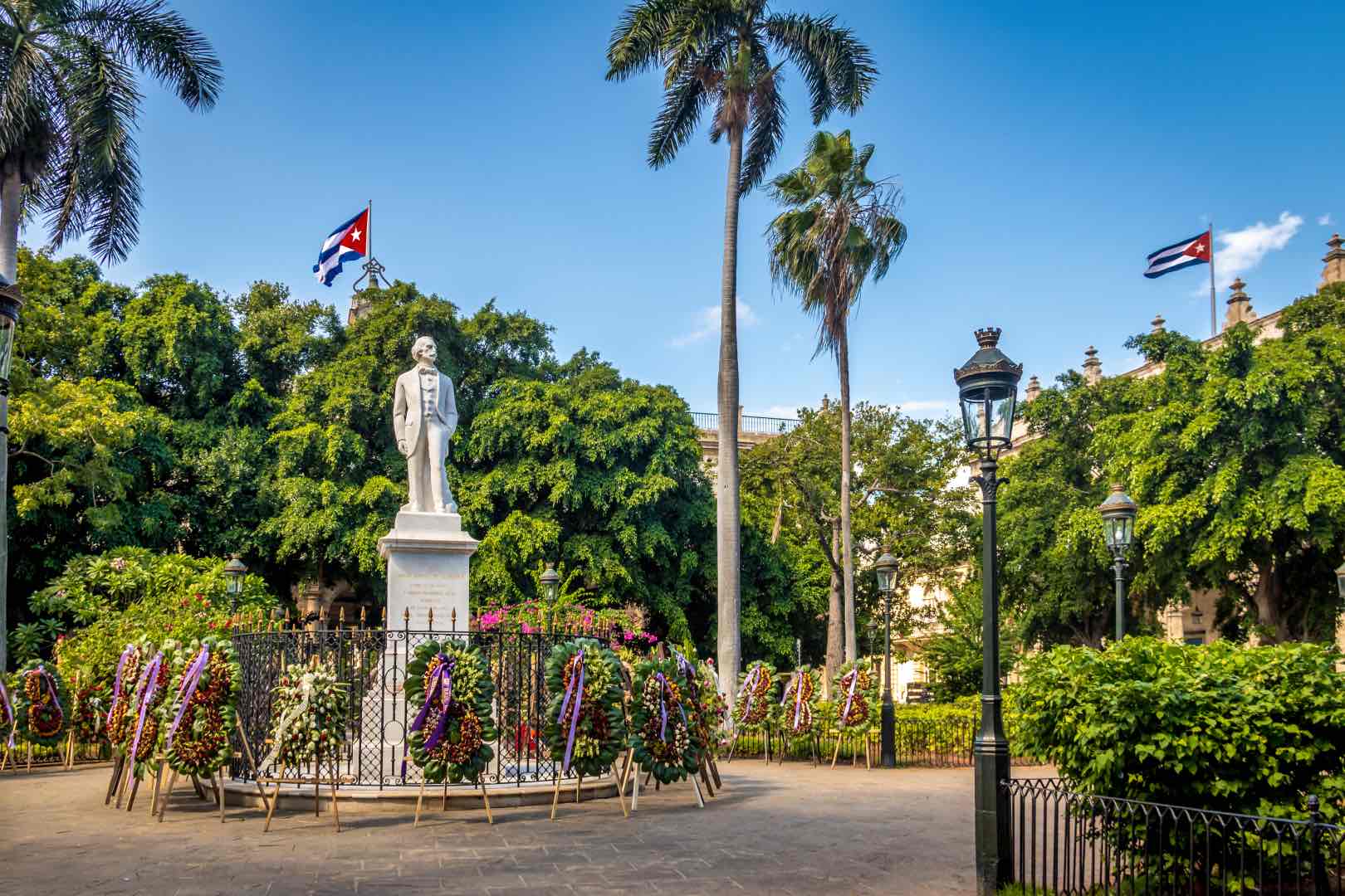 plaza de armas havana cuba 2022 03 09 17 01 42 utc