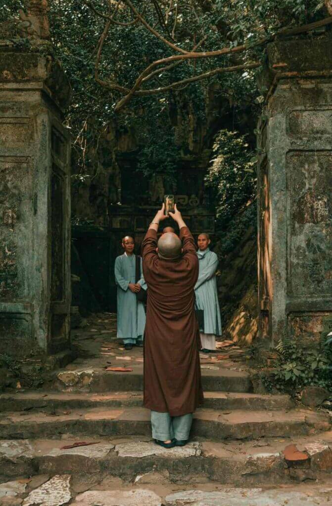 vIETNAME TEMPLE BUDDAS