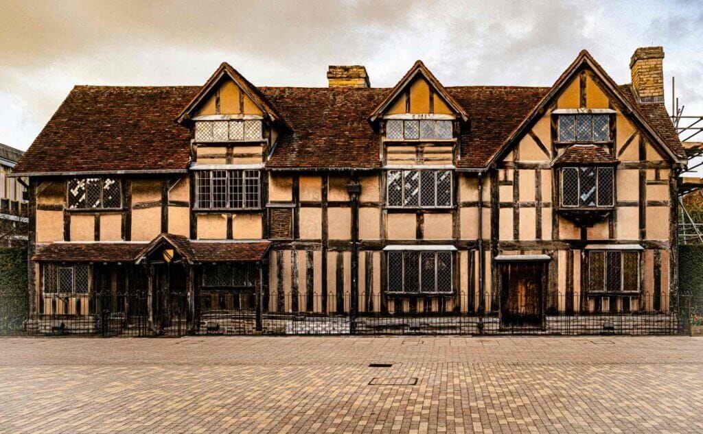 Visit Shakespeare’s Birthplace in Stratford-upon-Avon