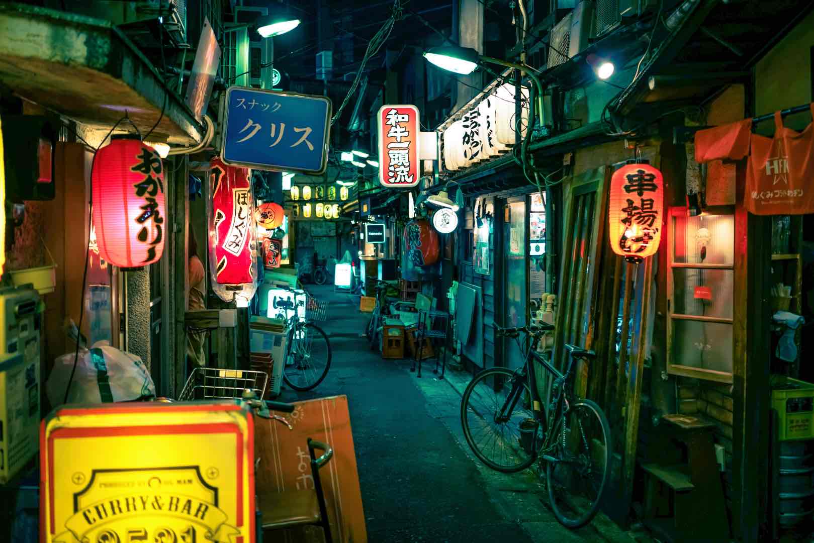 Wandering through the small back alleys of Sangenjaya, Tokyo