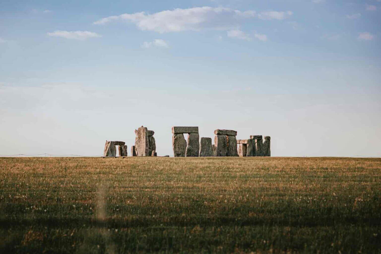 Stonehenge a landing pad?