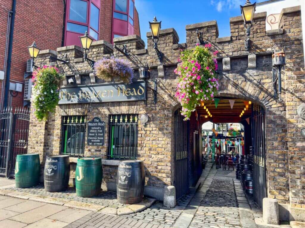 Brazen Head - "Ireland's Oldest Pub"